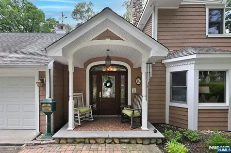 8 Myrtle Street Montvale NJ 07645