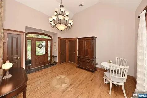 8 Myrtle Street Montvale NJ 07645