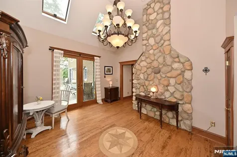 8 Myrtle Street Montvale NJ 07645
