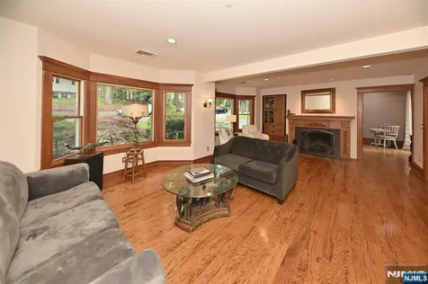 8 Myrtle Street Montvale NJ 07645