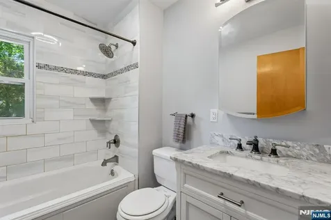 17 Orange Place Wayne NJ 07470
