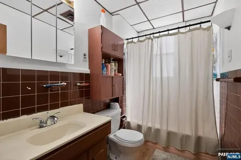 11 Yereance Avenue Clifton NJ 07106
