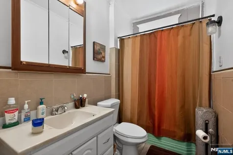 11 Yereance Avenue Clifton NJ 07106