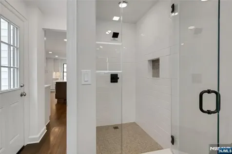 21 End Terrace Bloomfield NJ 07003