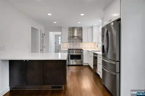 21 End Terrace Bloomfield NJ 07003