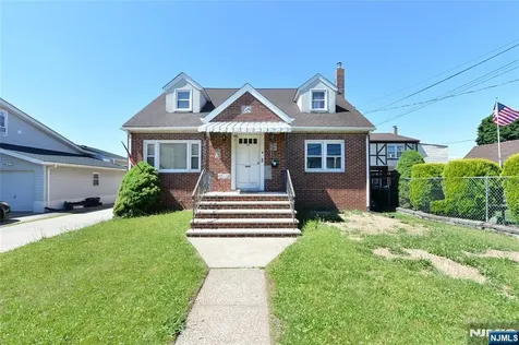 54 Avenue B Lodi NJ 07644