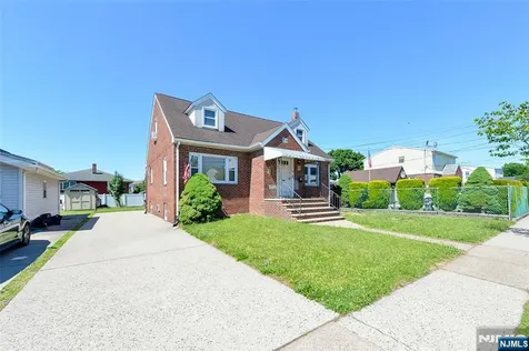54 Avenue B Lodi NJ 07644