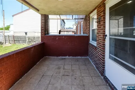 54 Avenue B Lodi NJ 07644