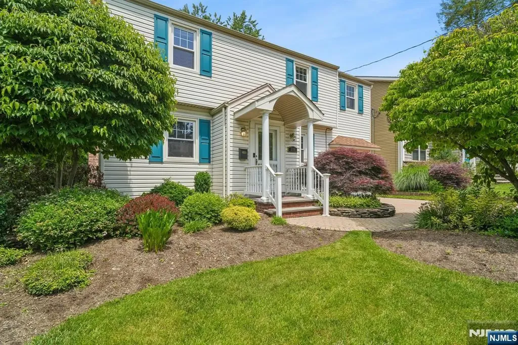288 Wales Avenue River Edge NJ 07661