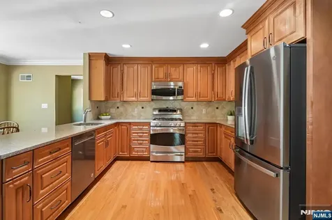 288 Wales Avenue River Edge NJ 07661
