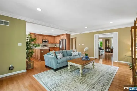 288 Wales Avenue River Edge NJ 07661