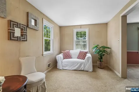 288 Wales Avenue River Edge NJ 07661