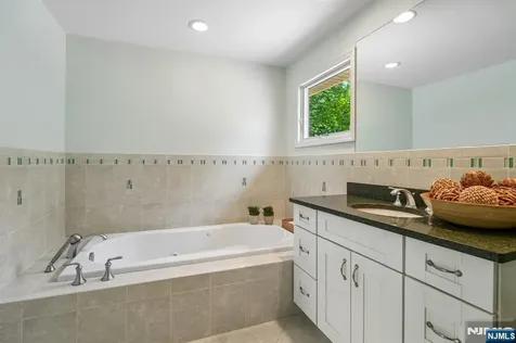 288 Wales Avenue River Edge NJ 07661