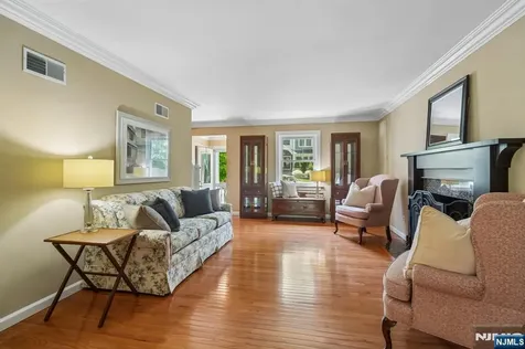 288 Wales Avenue River Edge NJ 07661