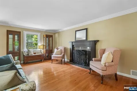 288 Wales Avenue River Edge NJ 07661