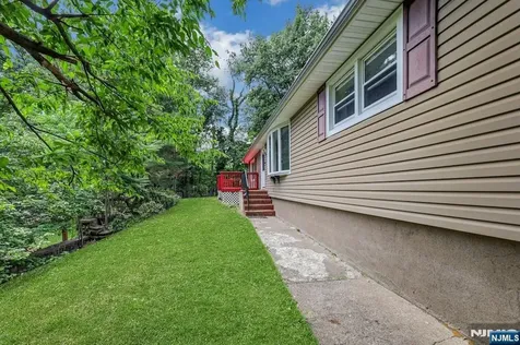36 Benton Road Paramus NJ 07652