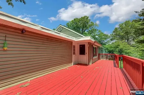 36 Benton Road Paramus NJ 07652