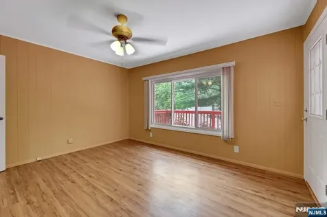 36 Benton Road Paramus NJ 07652