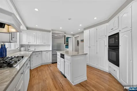 241 Avondale Road Ridgewood NJ 07450