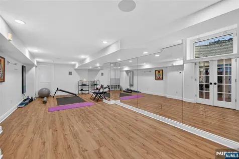 241 Avondale Road Ridgewood NJ 07450