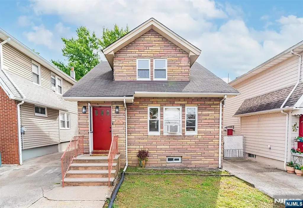 42 Grant Avenue Kearny NJ 07032