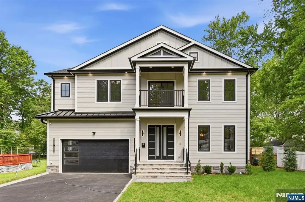 20 Hampton Terrace Livingston NJ 07039