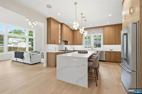 20 Hampton Terrace Livingston NJ 07039