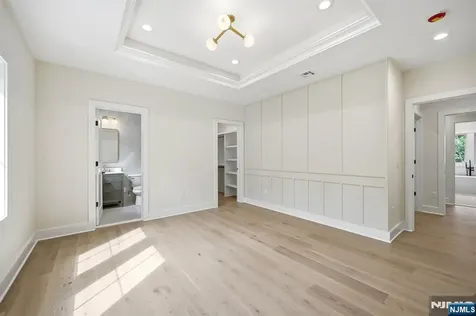 20 Hampton Terrace Livingston NJ 07039