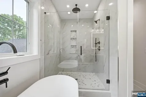 20 Hampton Terrace Livingston NJ 07039