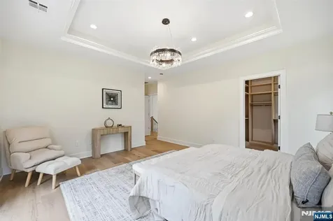 20 Hampton Terrace Livingston NJ 07039