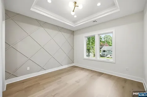 20 Hampton Terrace Livingston NJ 07039