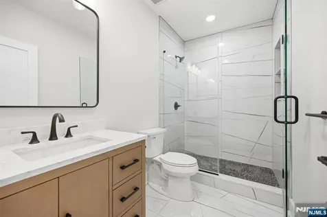 20 Hampton Terrace Livingston NJ 07039