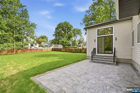 20 Hampton Terrace Livingston NJ 07039