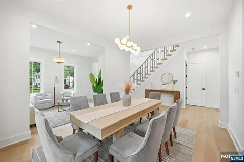 20 Hampton Terrace Livingston NJ 07039