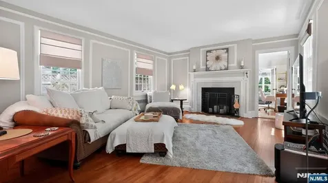 230 Satterthwaite Avenue Nutley NJ 07110