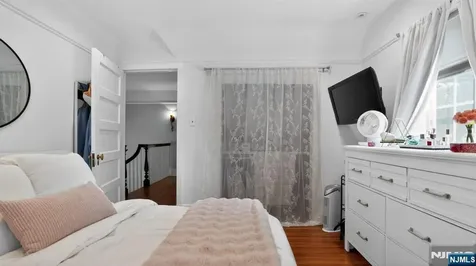 230 Satterthwaite Avenue Nutley NJ 07110