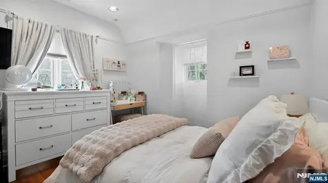 230 Satterthwaite Avenue Nutley NJ 07110
