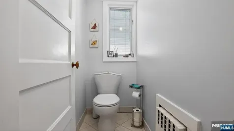 230 Satterthwaite Avenue Nutley NJ 07110