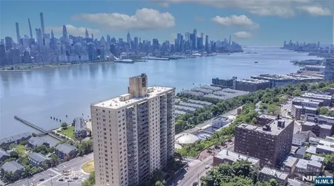 6600 Jfk Boulevard E West New York NJ 07093