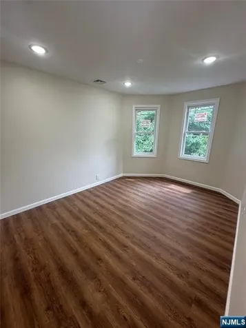 72 Winant Ridgefield Park NJ 07660