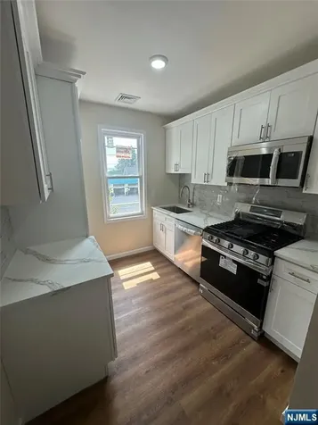 72 Winant Ridgefield Park NJ 07660