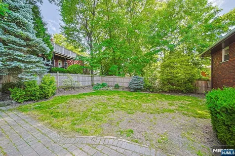 20 Shetland Lane Palisades Park NJ 07650