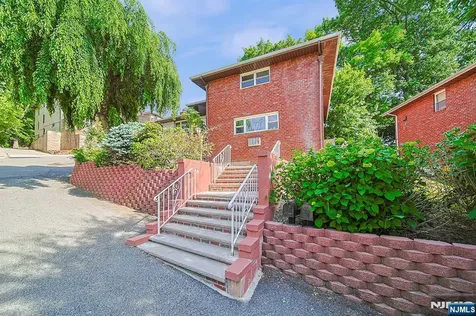 20 Shetland Lane Palisades Park NJ 07650