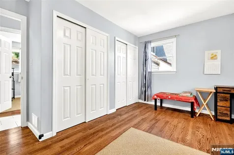 166 Pleasant Avenue Bergenfield NJ 07621
