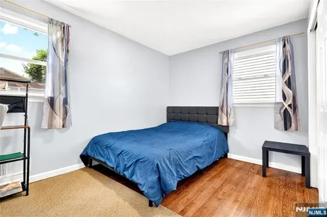 166 Pleasant Avenue Bergenfield NJ 07621