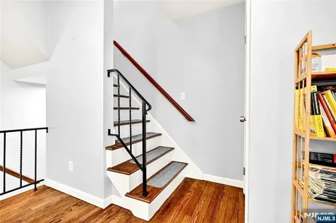166 Pleasant Avenue Bergenfield NJ 07621