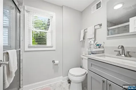 48 W Cedar Street Livingston NJ 07039