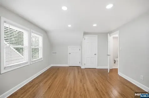 48 W Cedar Street Livingston NJ 07039
