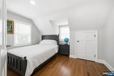 48 W Cedar Street Livingston NJ 07039