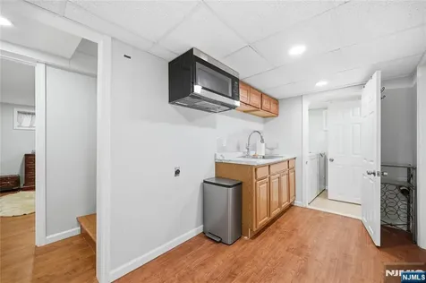 48 W Cedar Street Livingston NJ 07039